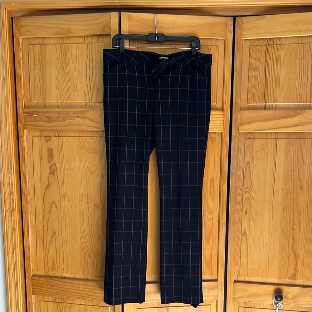 Express Dark Navy and Cream Plaid Pants